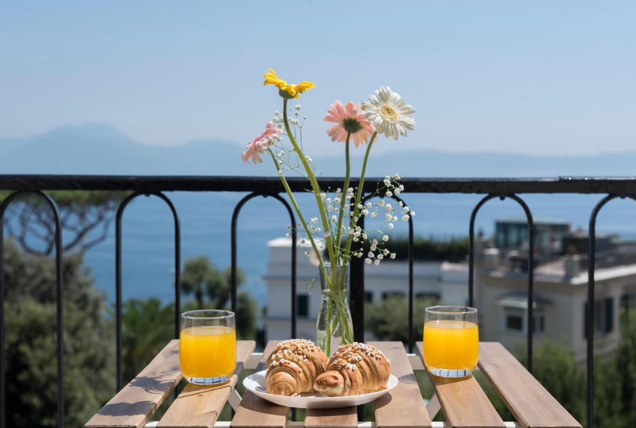 Bayview Posillipo, Modern, Spacious, Kids-friendly, Stunning View Apartamento Nápoles